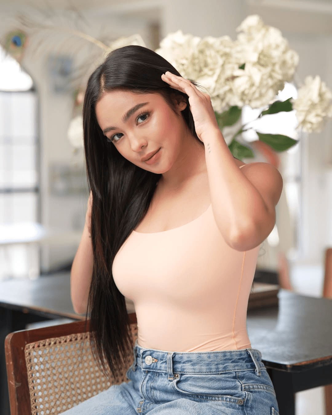 Thumbnail of Andrea Brillantes