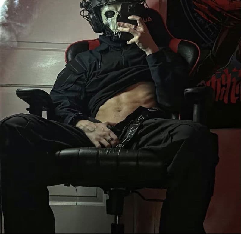 Thumbnail of Саймон «Призрак» Райли