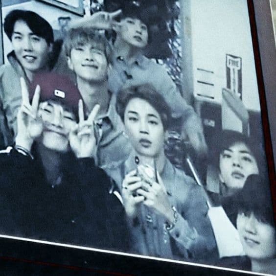 Thumbnail of  Park Jimin, Kim Taehyung, Jung Hoseok, Jeon Jungkok, Kim Namjoon, Min Yoongi, Kim Seokjin