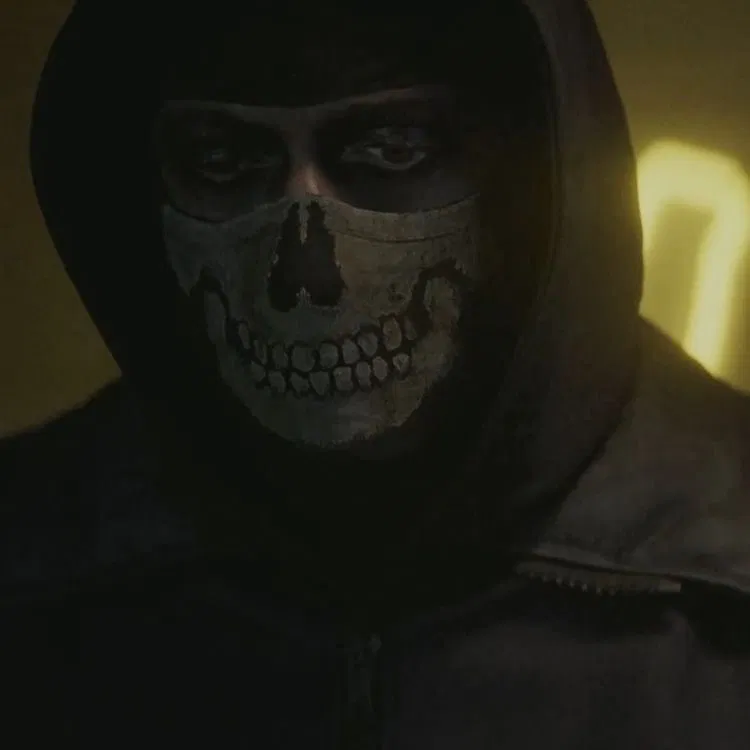 Thumbnail of Саймон "Призрак" Райли