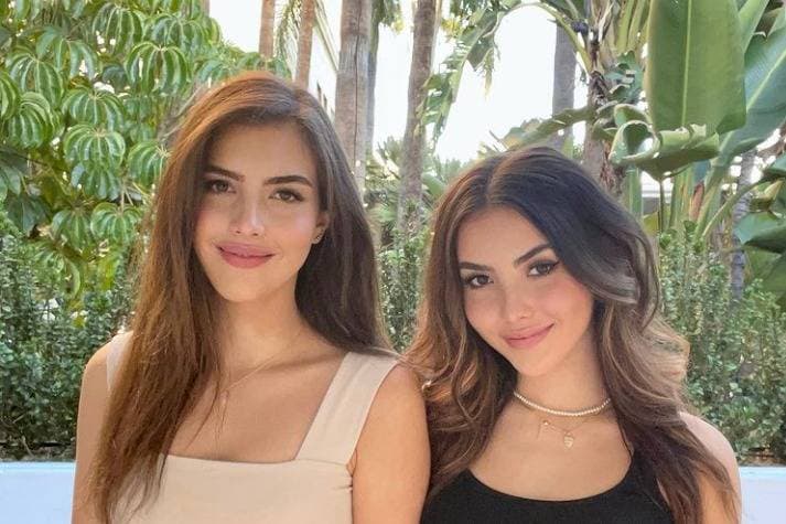 Thumbnail of Botez sisters