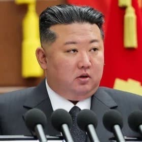 Thumbnail of Ким Чен Ын