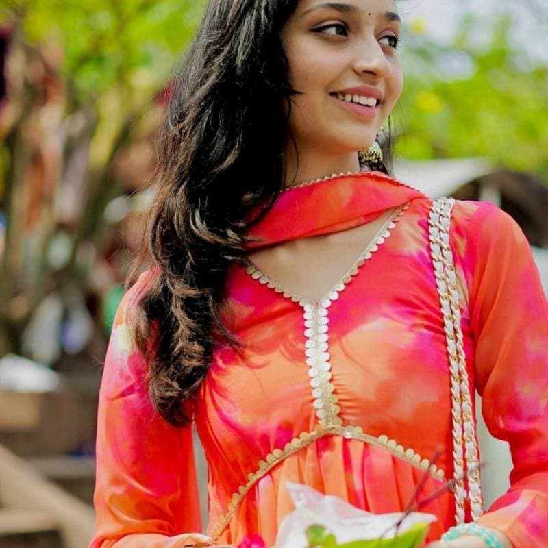 Thumbnail of Shreya