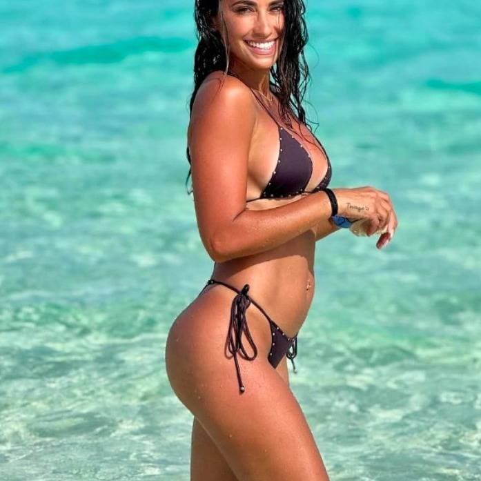 Thumbnail of Antonella Roccuzzo