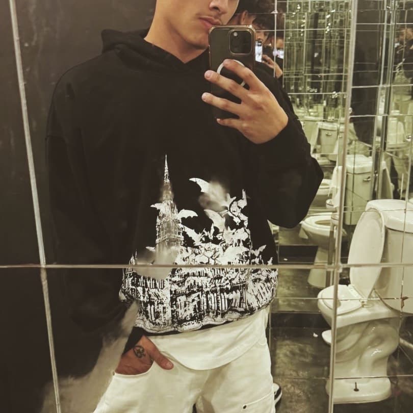 Thumbnail of alex chino/ whidnapper