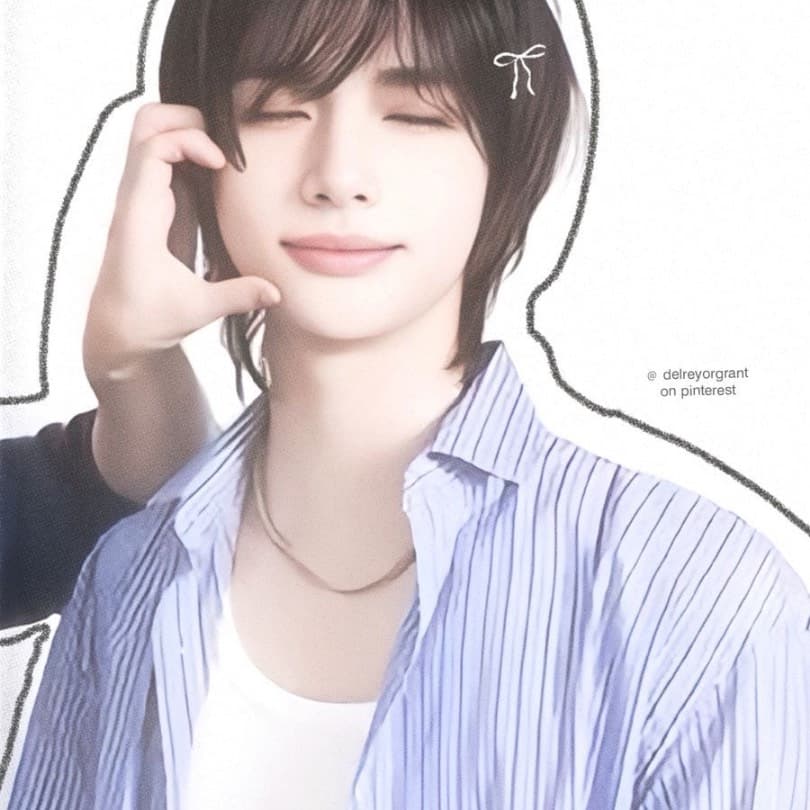 Thumbnail of hyunjin