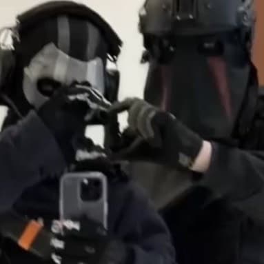 Thumbnail of Call of duty group chat