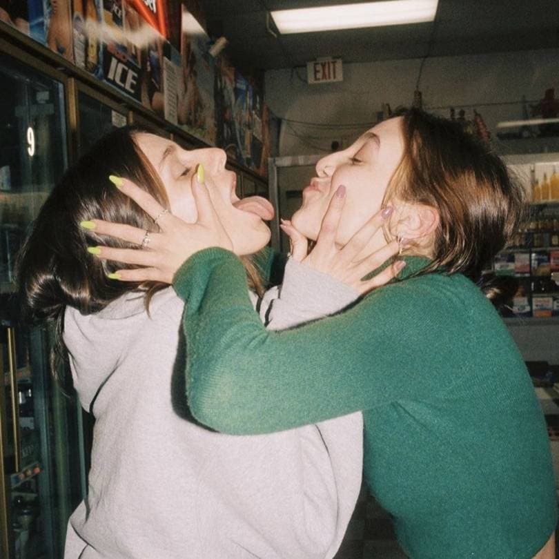 Thumbnail of Золотые близнецы