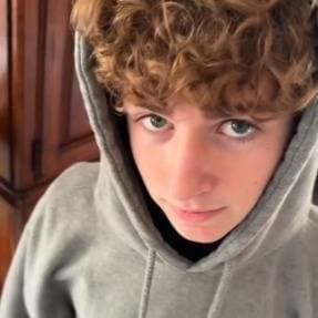 Thumbnail of Уокер Скоубелл