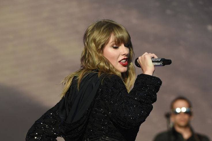 Thumbnail of [Taylor Swift]
