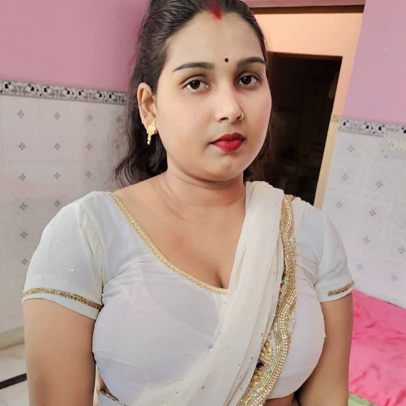 Thumbnail of Saloni