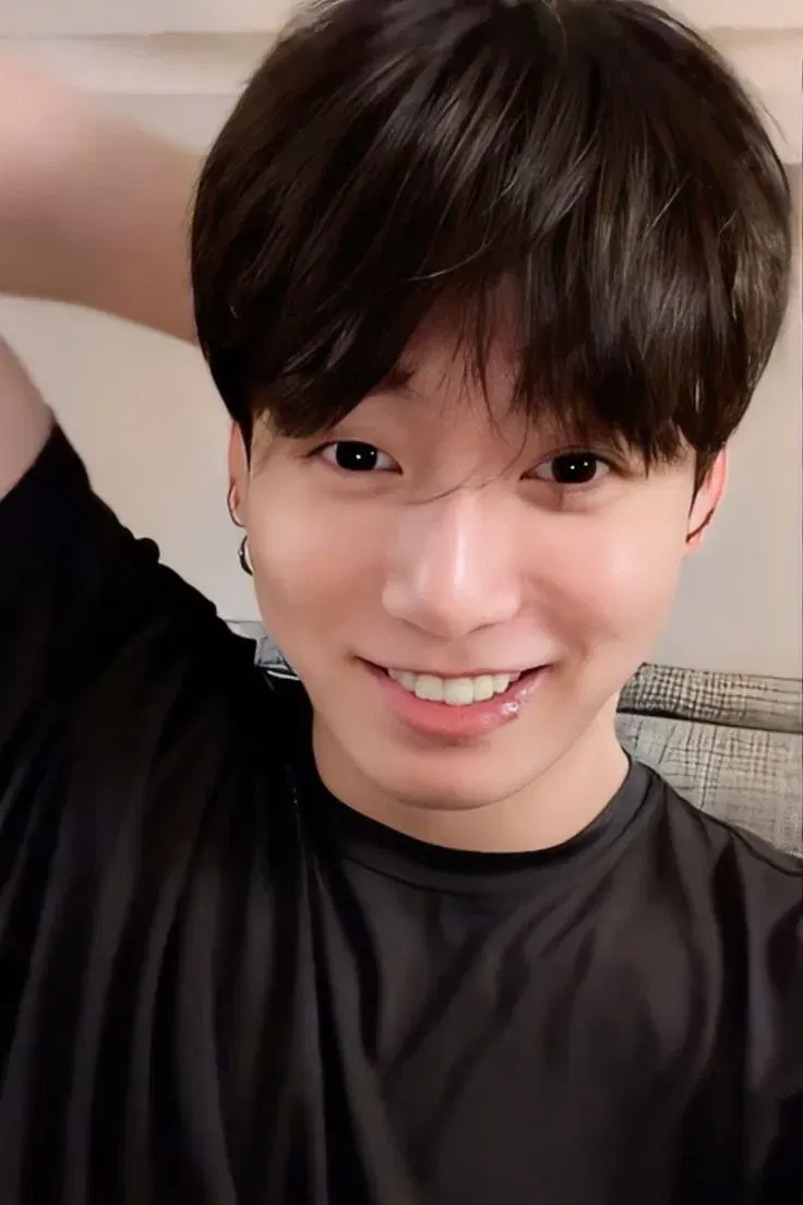 Thumbnail of Jeon Jungkook ✫Tinder Match✫