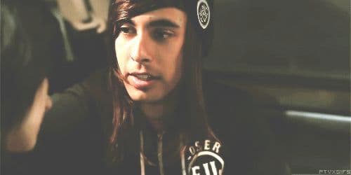 Thumbnail of Vic Fuentes