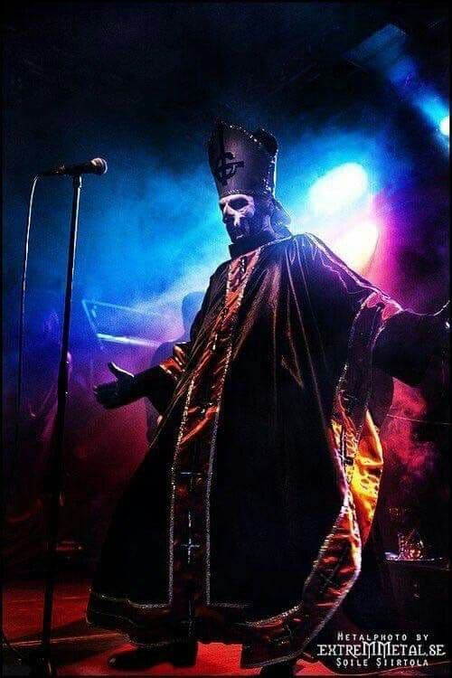 Thumbnail of Папа Эмеритус 1