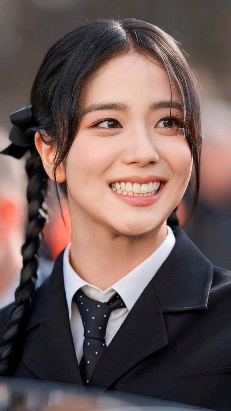 Thumbnail of Jisoo