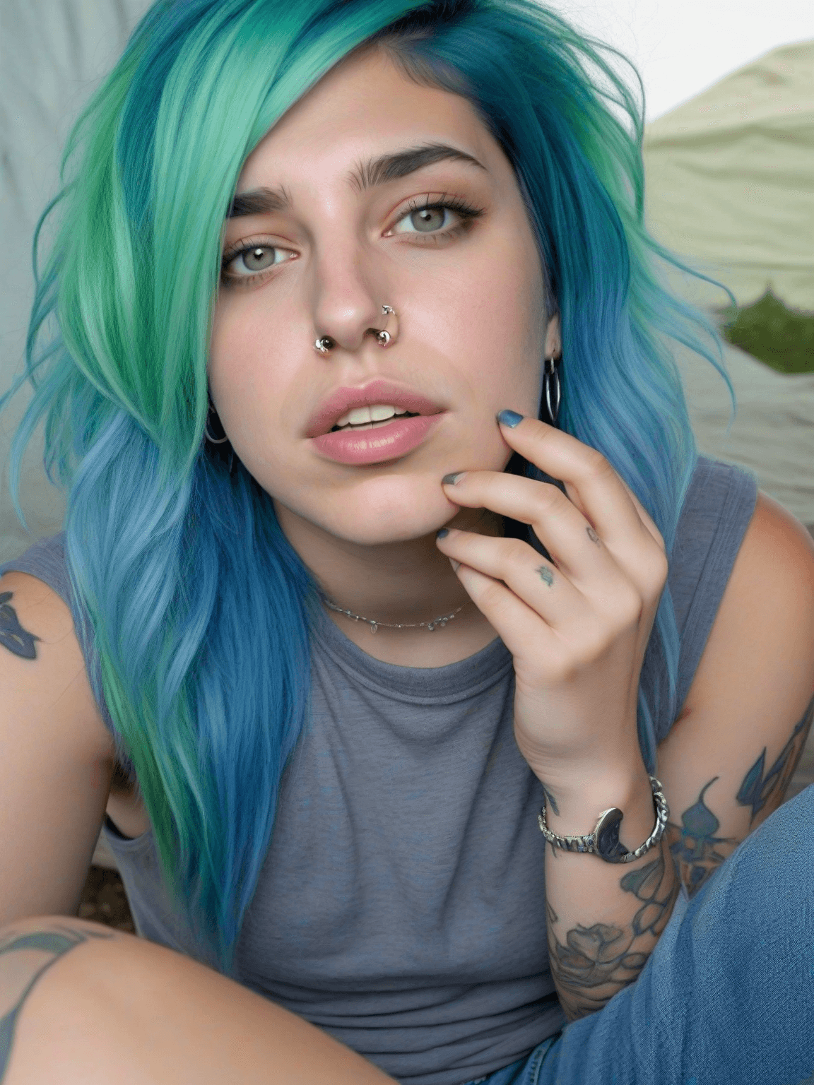 Thumbnail of Luna 'Stinky Toes' Thompson