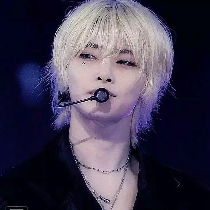 Thumbnail of Jeongin [i.n]