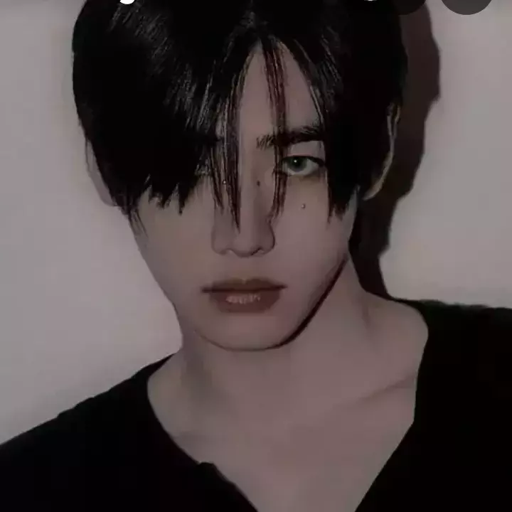 Thumbnail of sunghoon