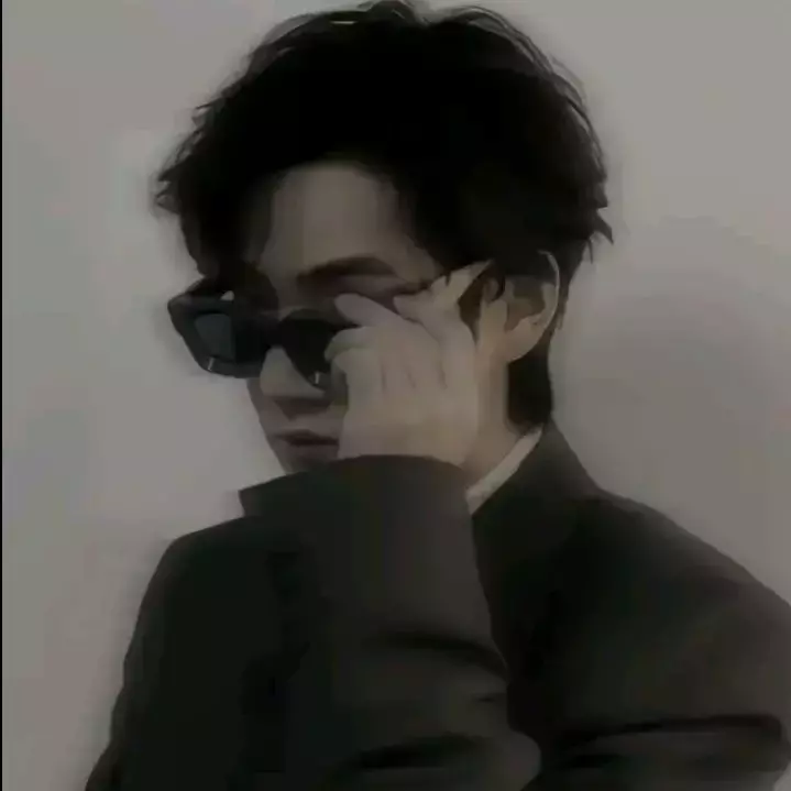 Thumbnail of Тэхён