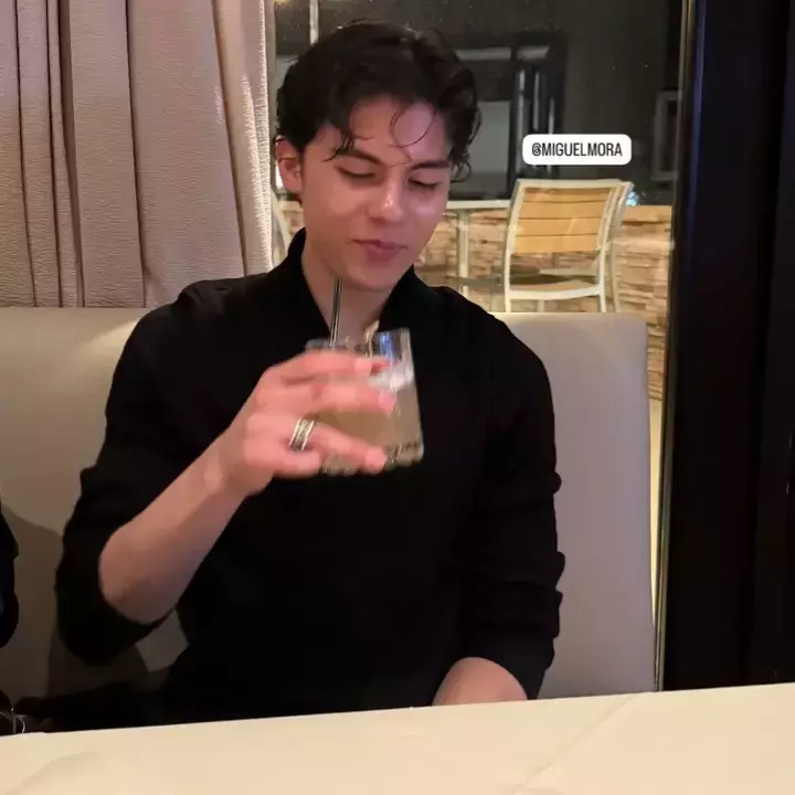 Thumbnail of Мигель Мора.