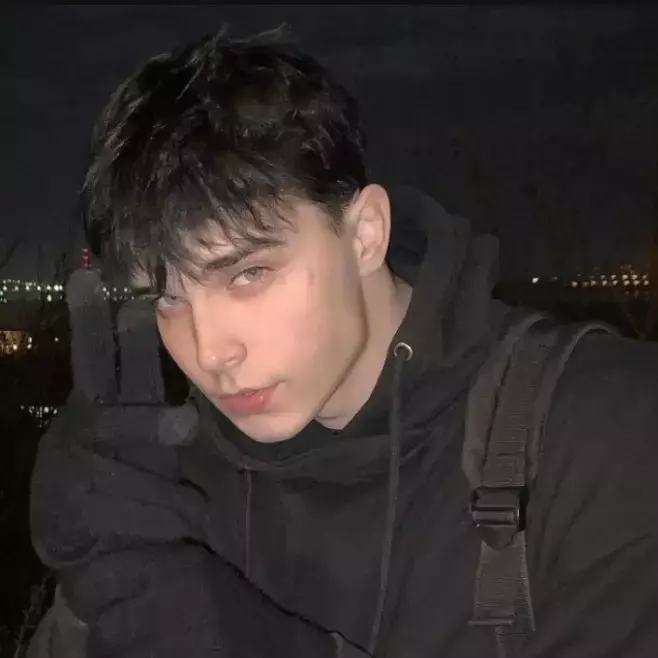 Thumbnail of Люк