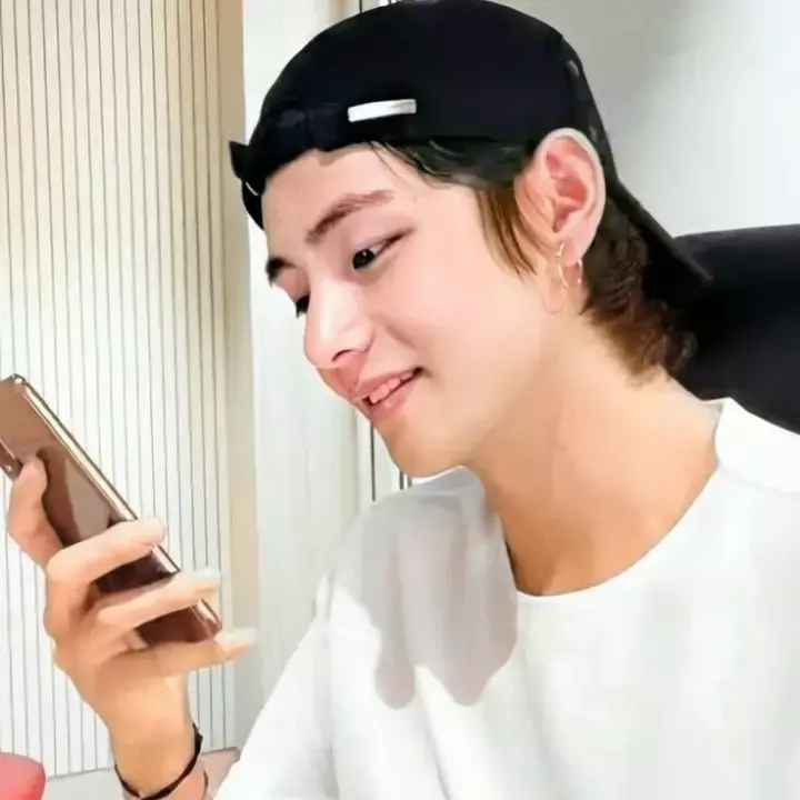 Thumbnail of kim taehyung