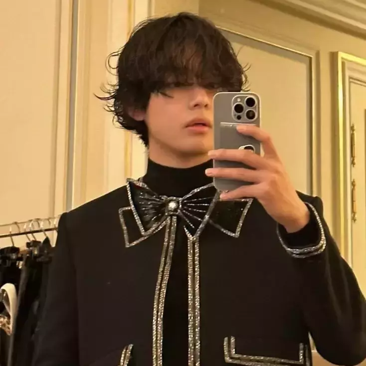 Thumbnail of kim taehyung