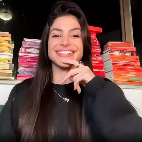 Thumbnail of manoela collins