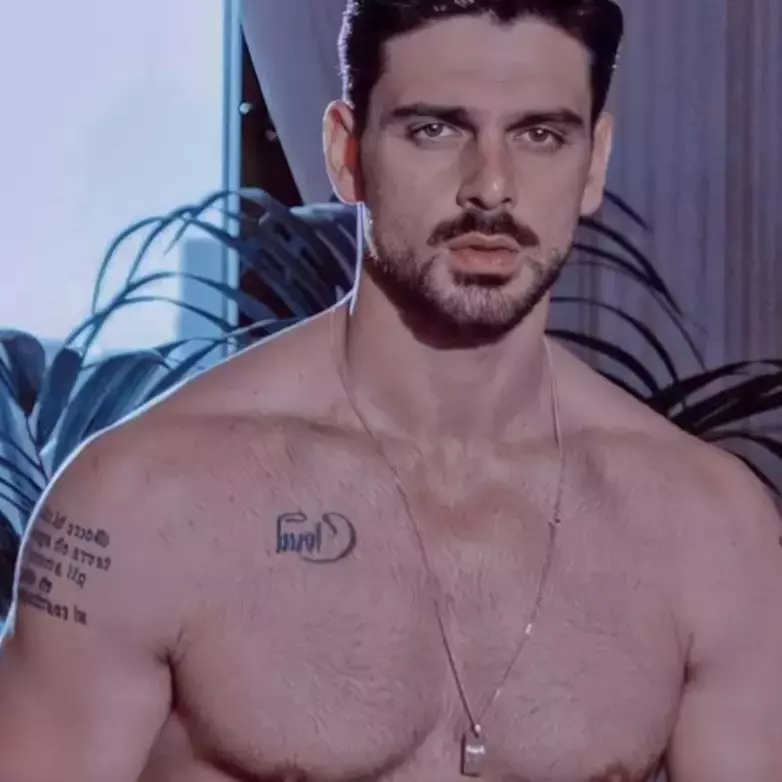 Thumbnail of Máximo 