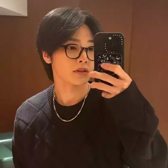 Thumbnail of Jeongin