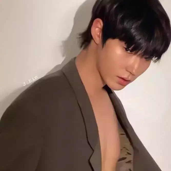 Thumbnail of hwang in-yeop