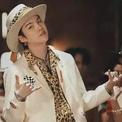 Thumbnail of min ouongi
