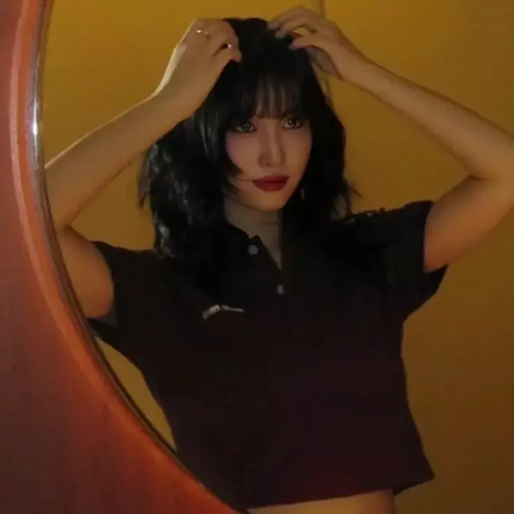 Thumbnail of Hirai Momo