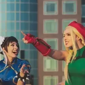 Thumbnail of Older sisters Chun Li and Cammy White