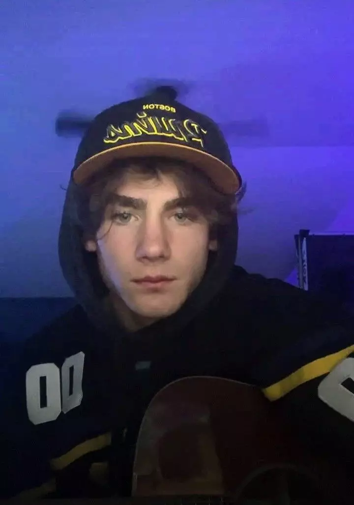 Thumbnail of Брэди Хепнер