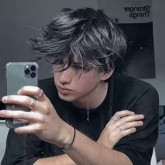Thumbnail of Henrique 