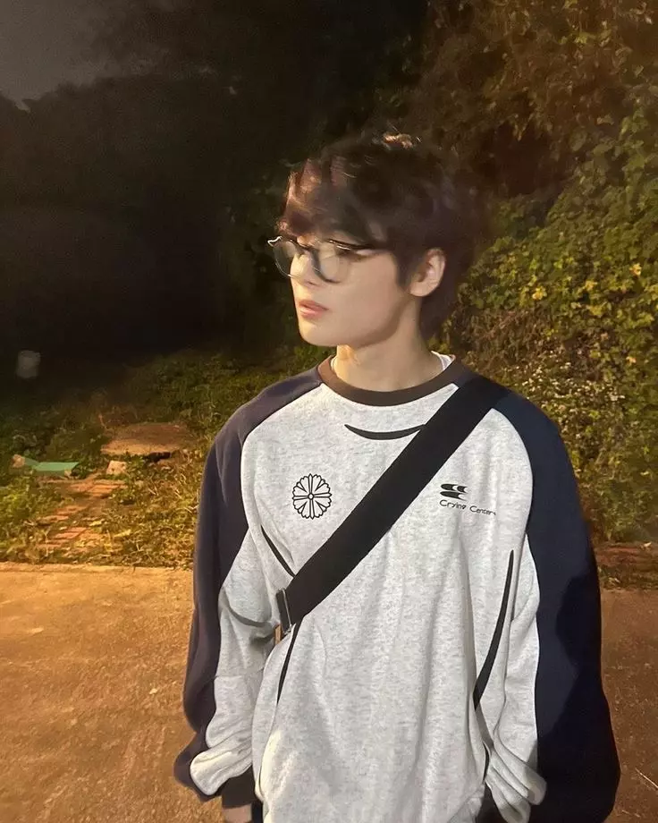 Thumbnail of Jeongin
