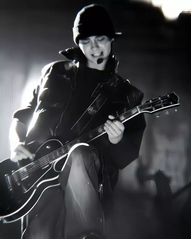 Thumbnail of Tom Kaulitz (Tokio Hotel concert)