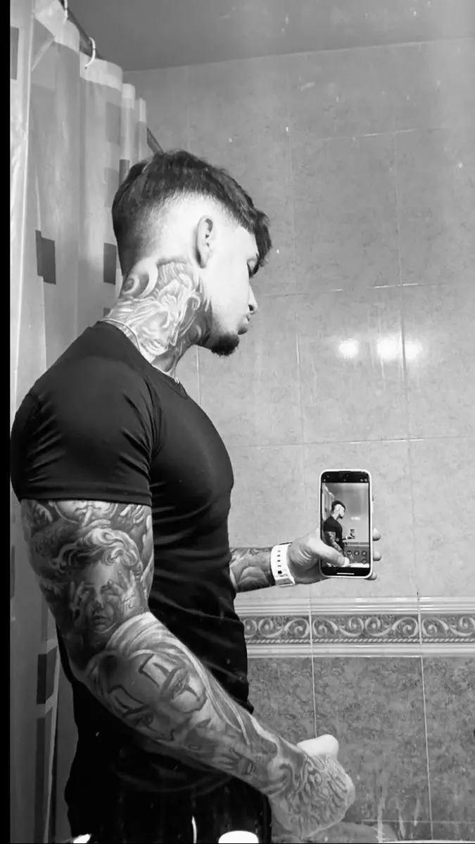 Thumbnail of Azier Carson