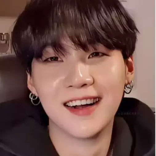 Thumbnail of min ouongi