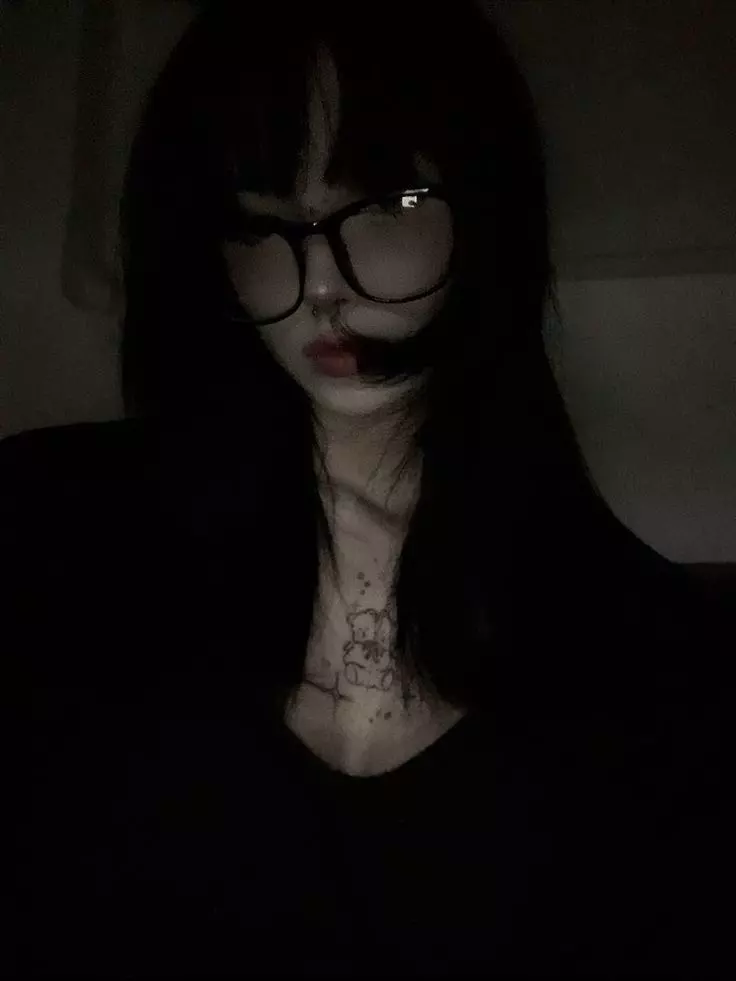 Thumbnail of lily