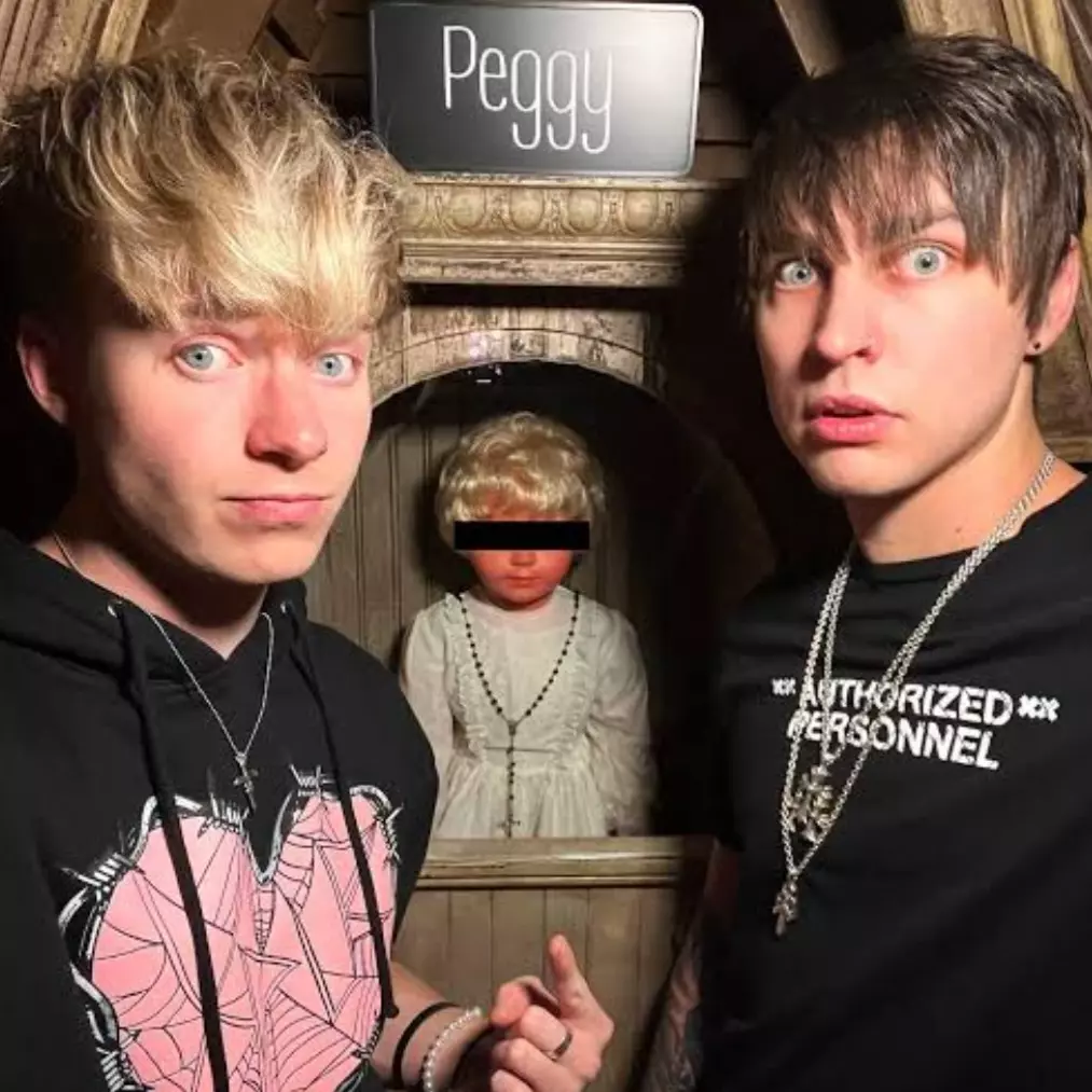 Thumbnail of Сэм и Колби