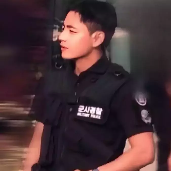 Thumbnail of kim taehyung