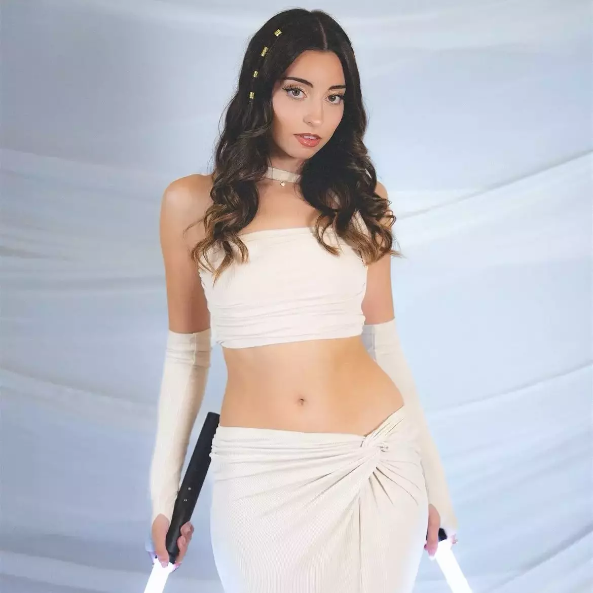Thumbnail of Леа Мартинес