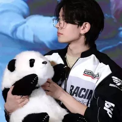 Thumbnail of lee heeseung