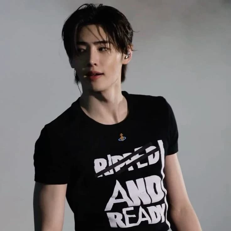 Thumbnail of Сонхун.