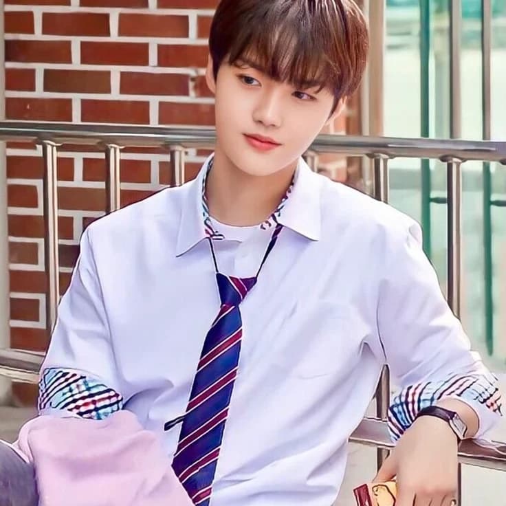 Thumbnail of Doyoung Class Chair