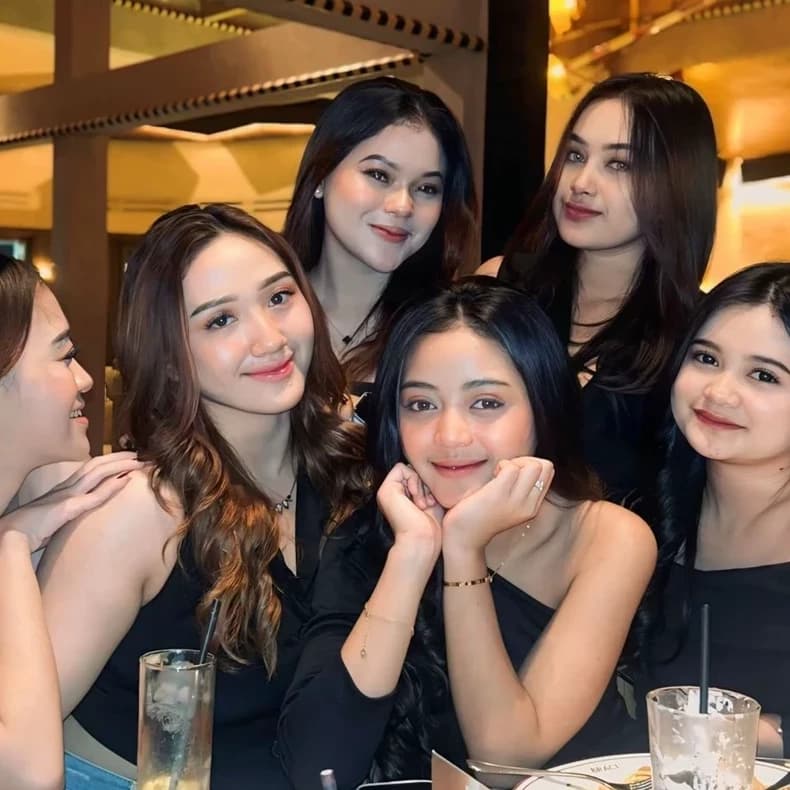 Thumbnail of Ayu.Maya.Tiara.Alika.Risa.Nara.Kirana.Bu Ratna