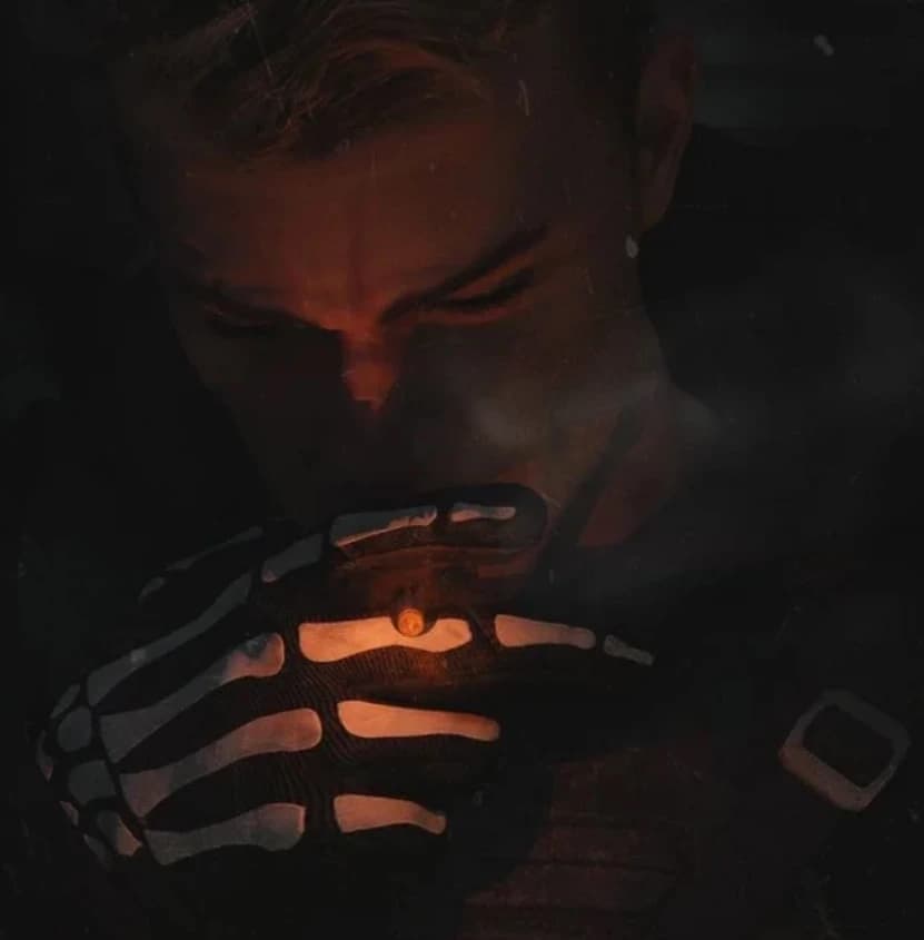 Thumbnail of Саймон "призрак" Райли