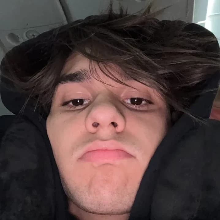 Thumbnail of Marcos Villalobos 
